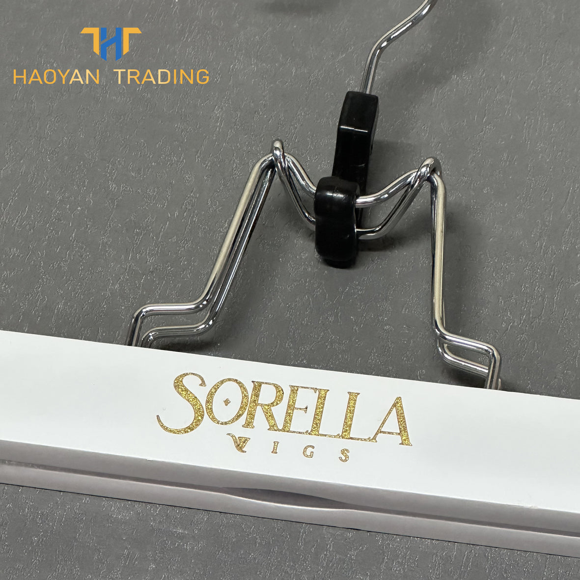 Sing Side Glittle logo Hair Hanger